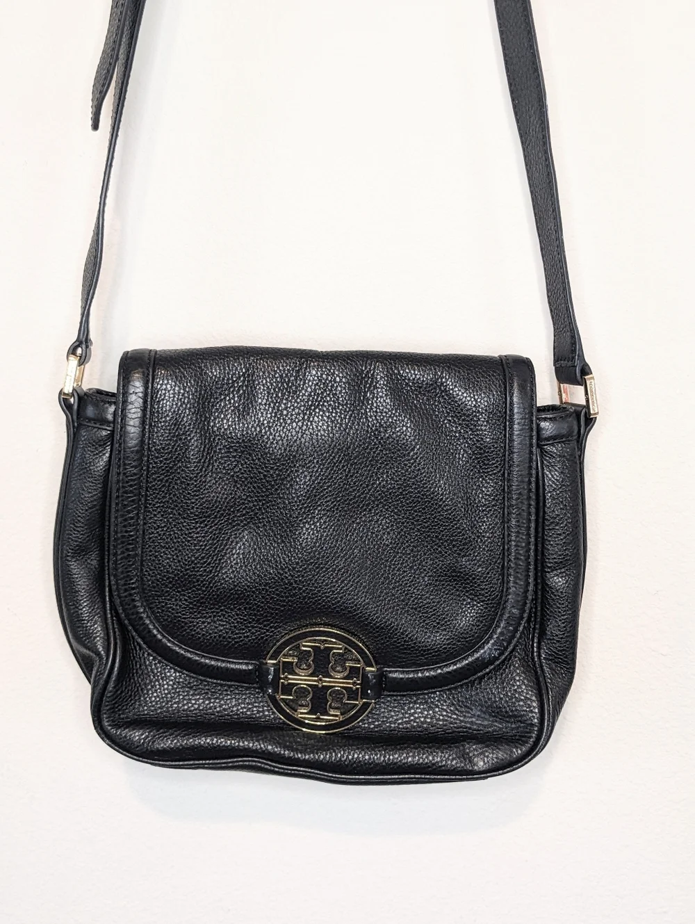 Tory Burch Black Leather Amanda Crossbody Bag